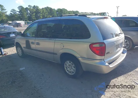 2002 Dodge Grand Caravan Sport z USA, uszkodzony, nr VIN 2B4GP44332R745174